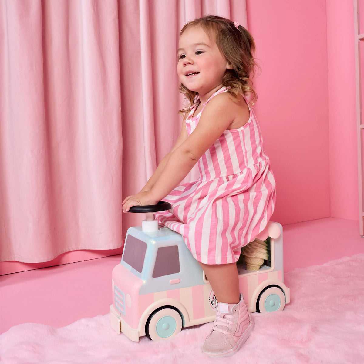 Sweet Spaces™ Ice Cream Scoot N' Serve™ Ride-On